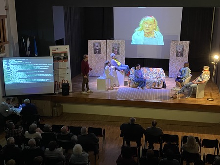 Komedija Kakšni smo … »drugačni«